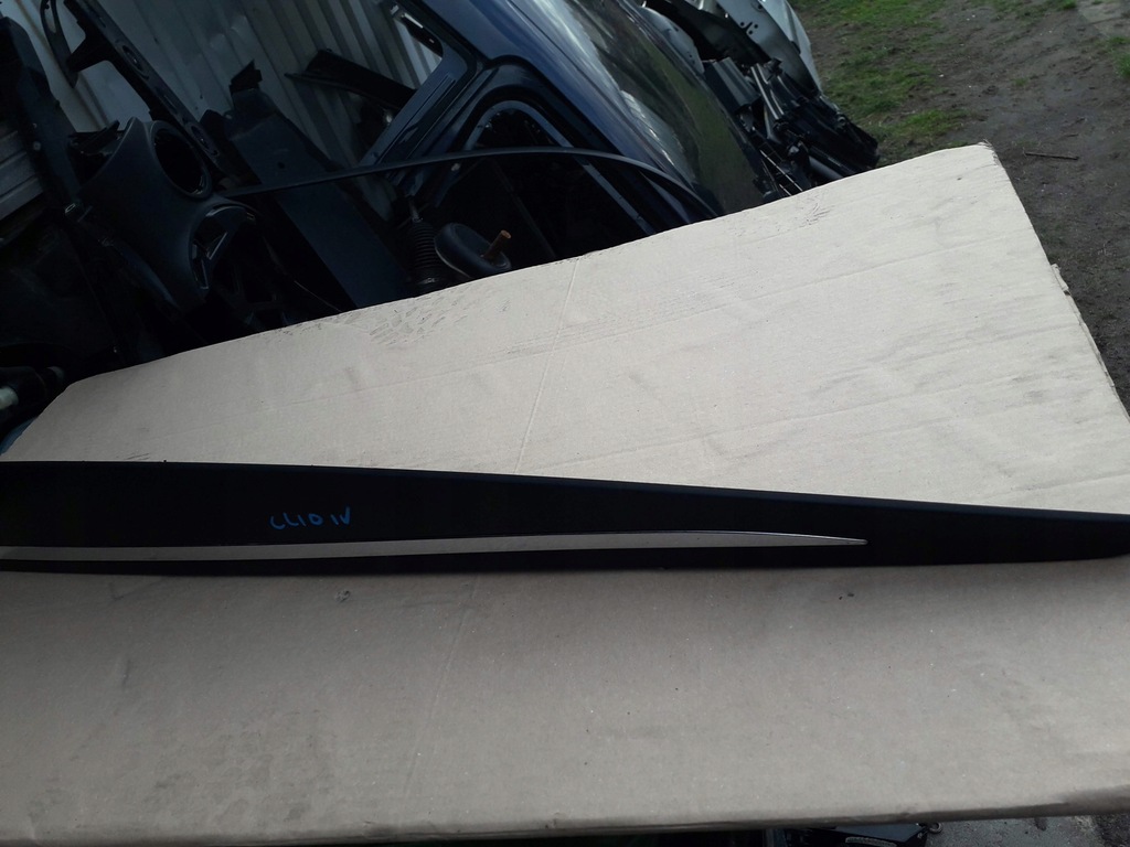 фото №1, Молдинг дверь правая передняя renault clio iv