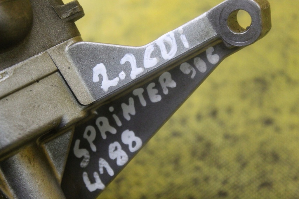 фото №13, Насос масла sprinter 906 2.2 cdi 6111810201