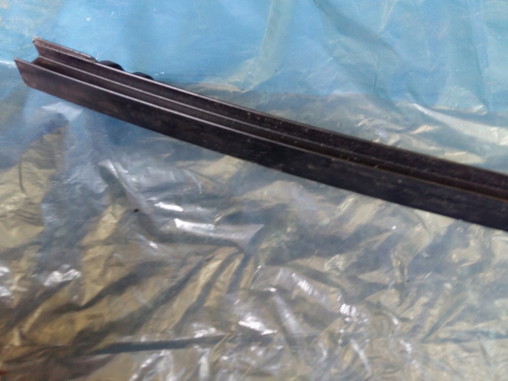 фото №3, Напрямна скло 1k6839408 vw golf 5