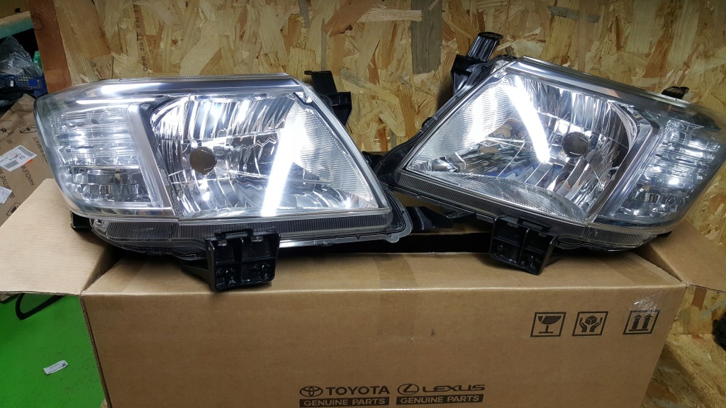 Купить Фара левая левое  перед передняя toyota hilux рестайлинг  lifting l