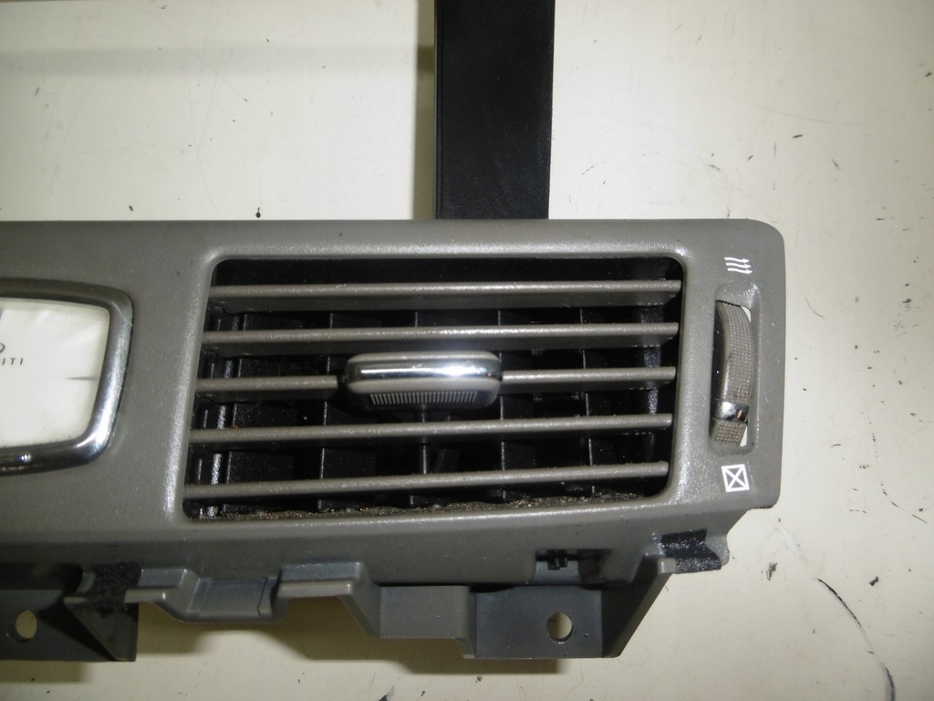 фото №5, Решітка обдув середня годинник infiniti m30 m37