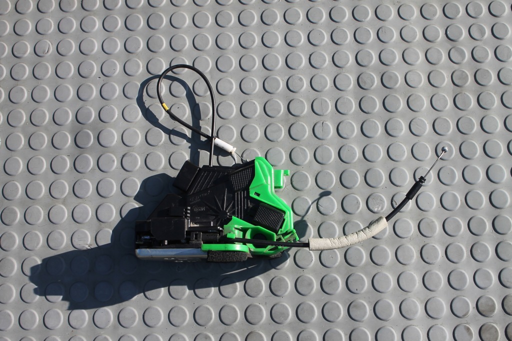 фото №1, Hyundai оригинальный номер 81310-a2030