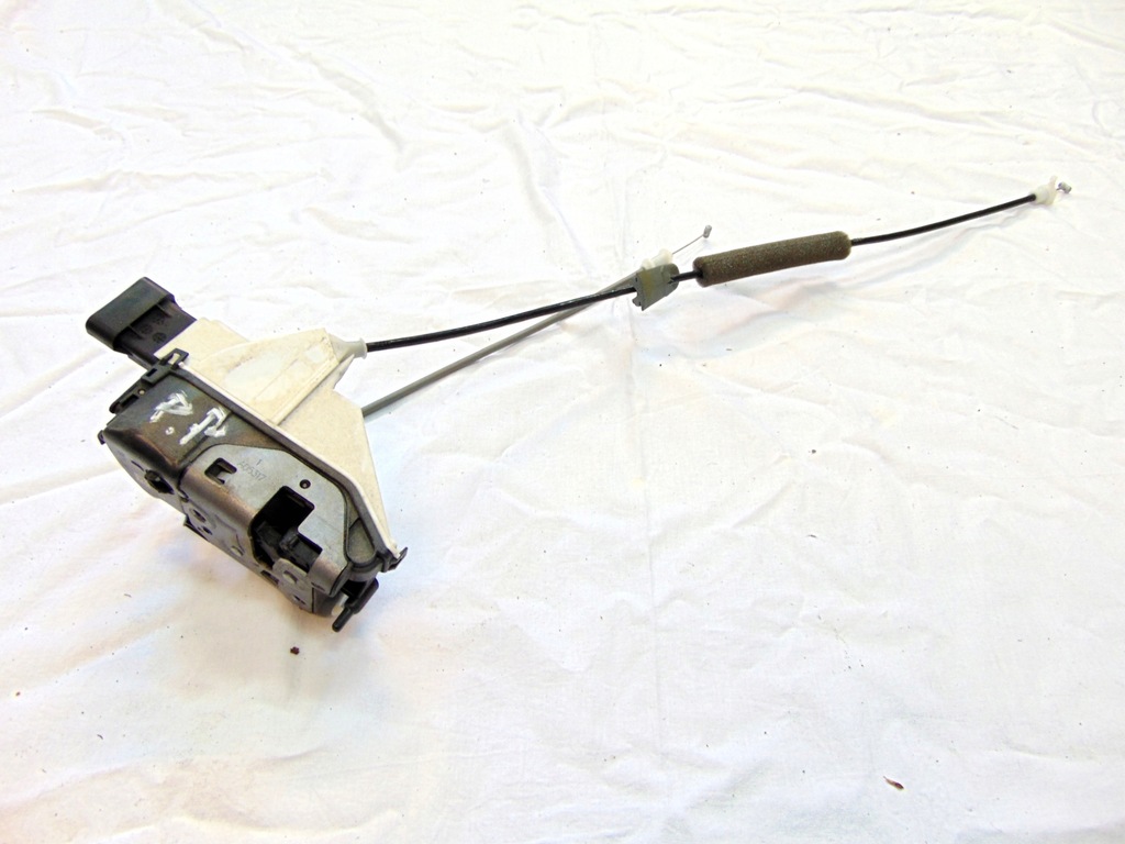 фото №1, Замок дверь правый перед peugeot 301 2015 europa