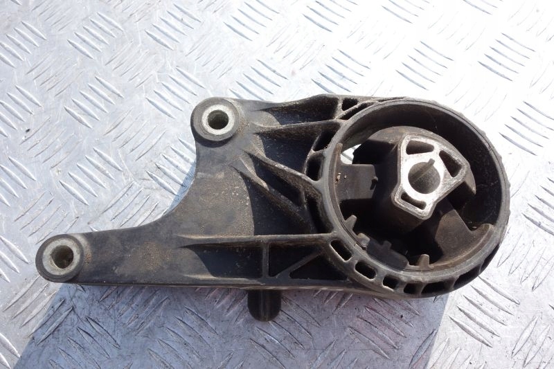 Купить Opel оригинальный номер 13248600 кронштейн подушка