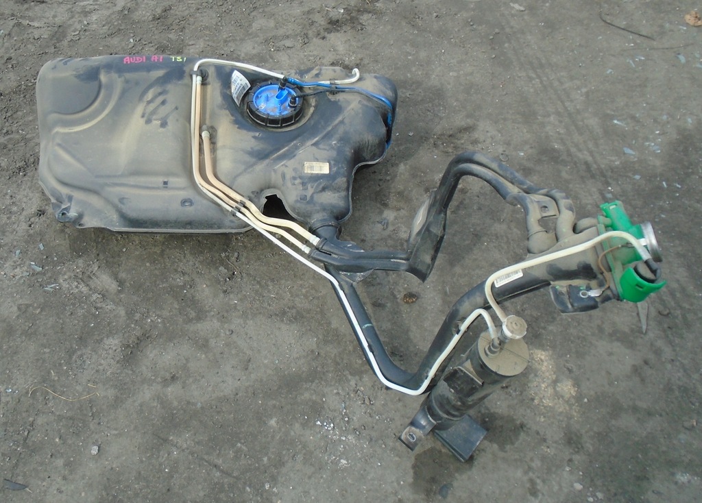 фото №1, Audi a1 sportback tsi bak бак топлива заливная горловина