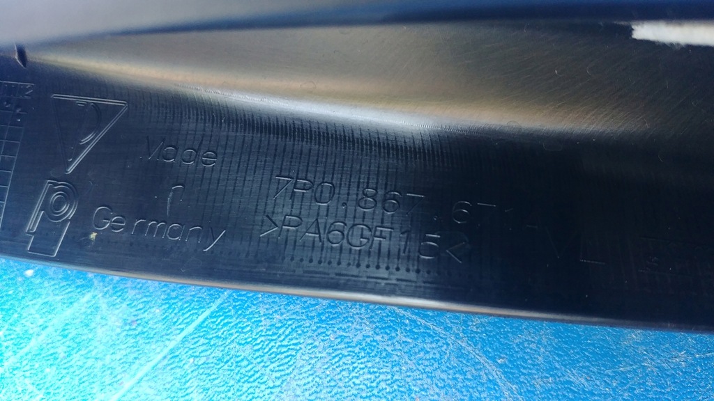 фото №8, Porsche оригинальный номер 7p0867672 7p0867685