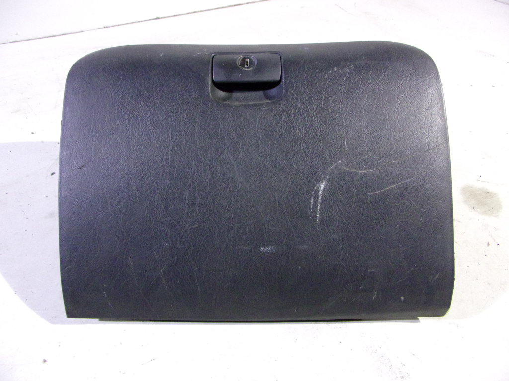 фото №1, Hyundai tucson i бардачок пасажира