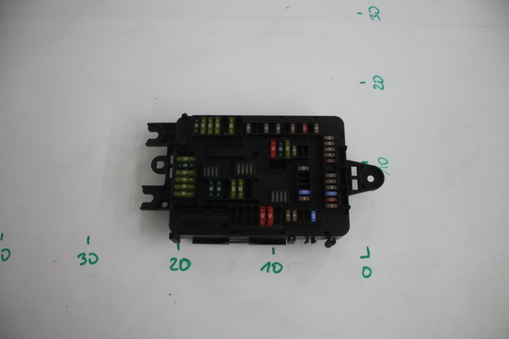 фото №1, Корпус коробка предохранителей 9337880 bmw f20 f22