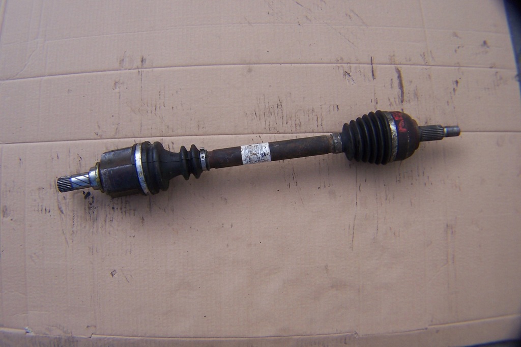 фото №1, Renault scenic ii 1.5 dci приводной вал левая 8200330413