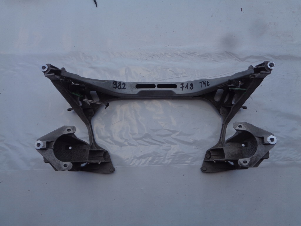 фото №1, Подрамник подрамник задняя cayman 982 718 982505099c