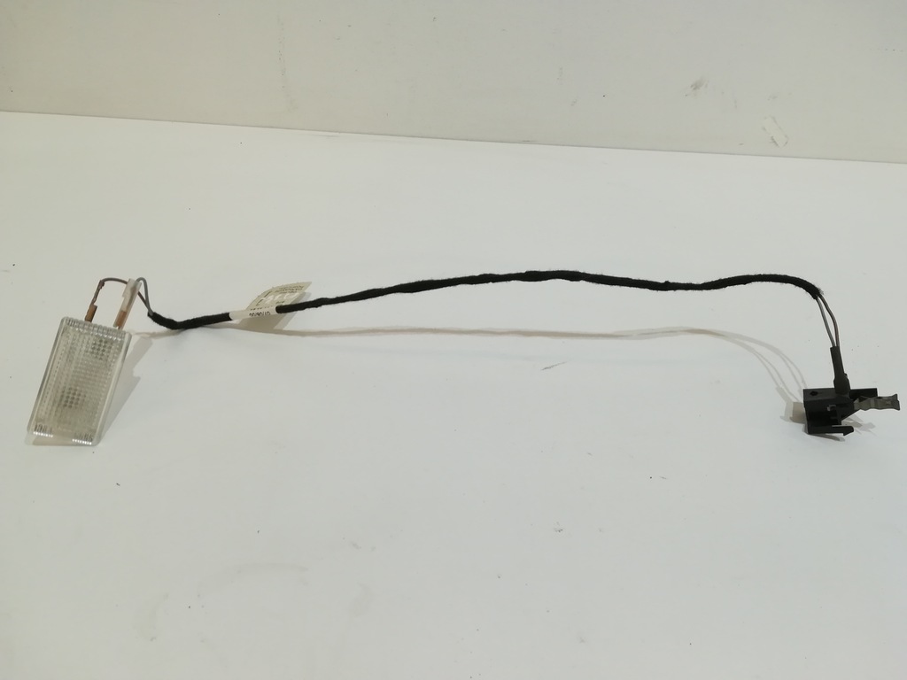 фото №1, Подсветка лампа бардачка пассажир audi оригинальный номер 8l1971679