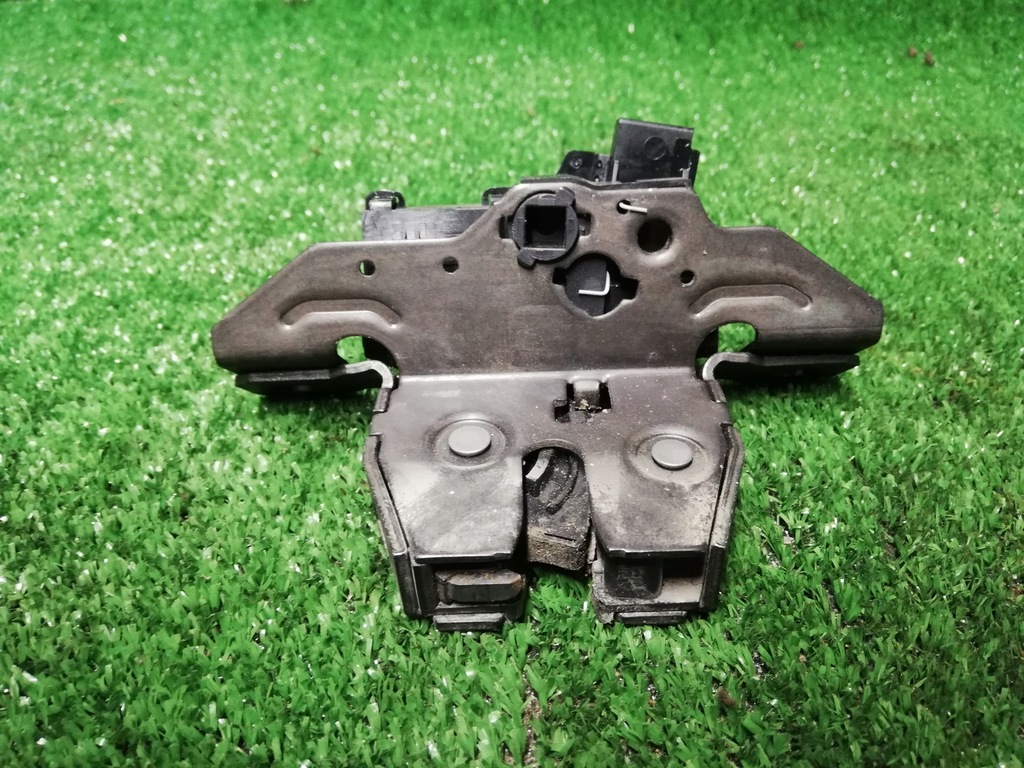 фото №1, Chevrolet cruze замок крышки задняя