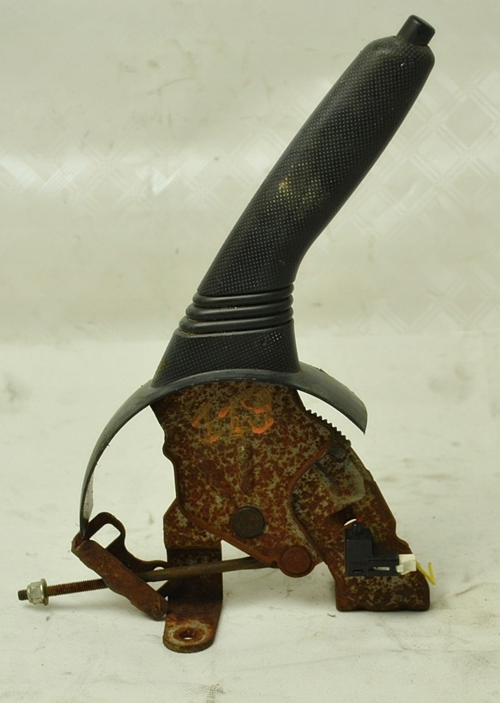 фото №1, Toyot aygo citroe c1 107 рычаг тормоза ручного