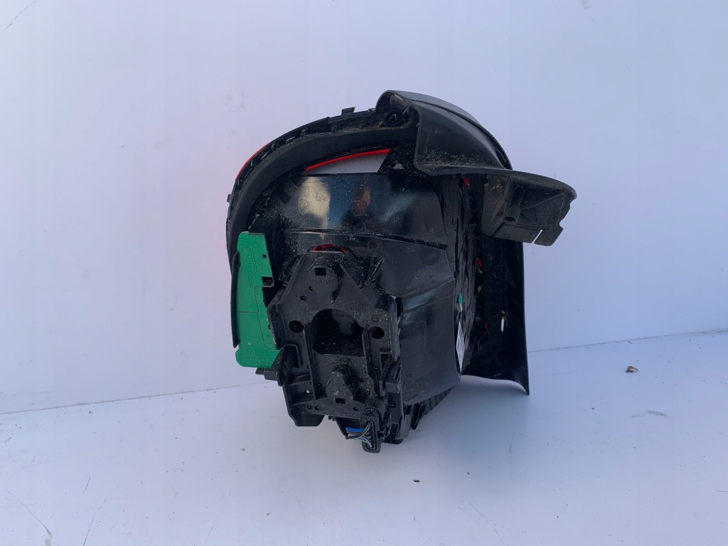 Фара задняя задний правый  mini f55 f56 f57 led америка sae Цена