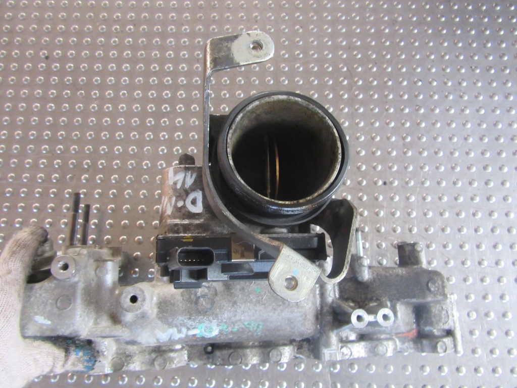 фото №11, Isuzu d-max ii 2.5d 2014 дроссельная заслонка 163km biturbo