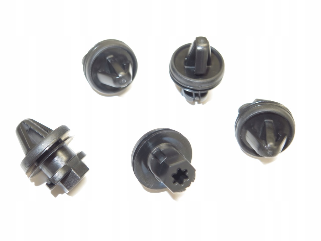 фото №1, Клипсы штифты обивка дверь skoda octavia rapid