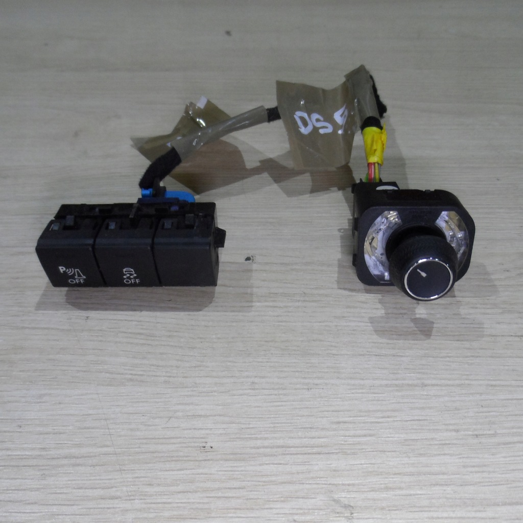 фото №1, Кнопка переключатель зеркал esp citroen ds5 15r