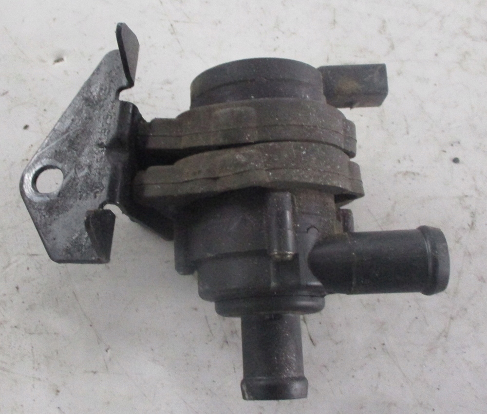 фото №1, Vw touareg 3.0 помпа wody