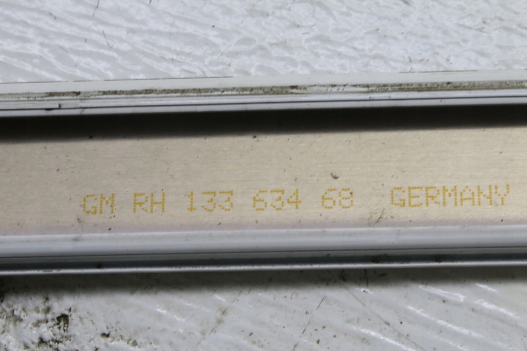 фото №6, Молдинг дахова права opel adam