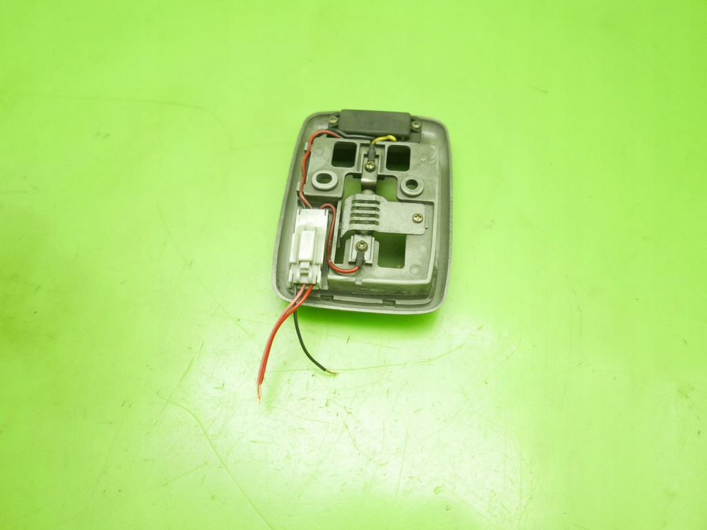 фото №7, Лампа освітлення кабіни перед hyundai h1 i 00-02