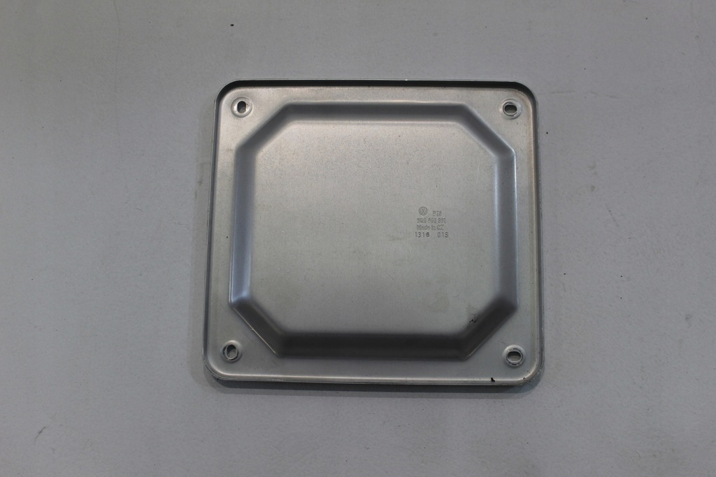 фото №1, Vw passat b8 gte крышка защита 3q0803961