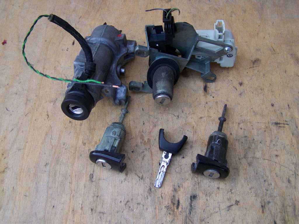 фото №1, Замок запалювання вкладиші замок задня seat toledo ii 99-05