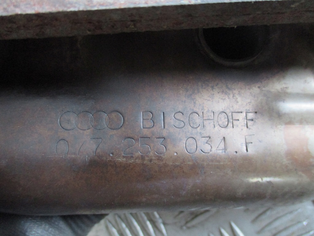 фото №14, Коллектор выпускной правый audi a8 d2 4.2 автоматическая коробка передач