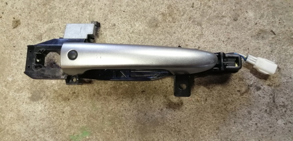 фото №1, Mazda 3 bl 09-13 ручка правая передняя дверь 38p