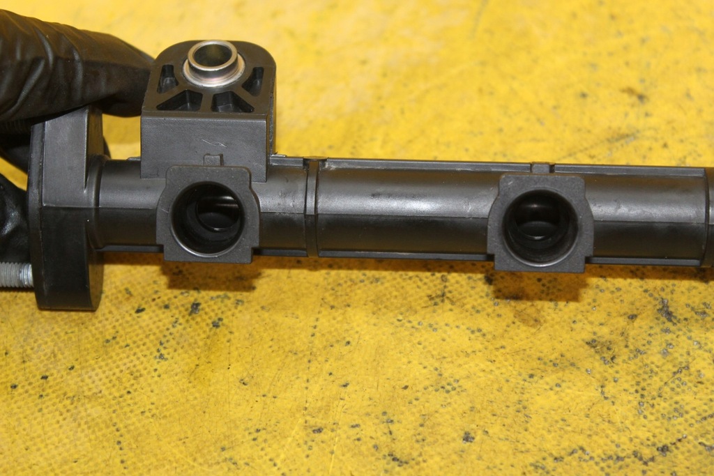 фото №6, Молдинг впрыскная hyundai getz 1.0 b 35304-02200