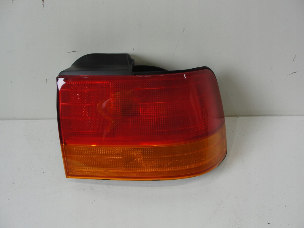 фото №1, Лампа задняя правая honda accord iv nowa оригинал