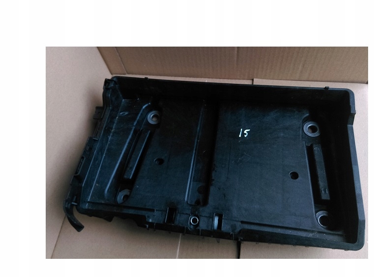 фото №1, Mercedes w205 c основание аккумулятор a2056201502