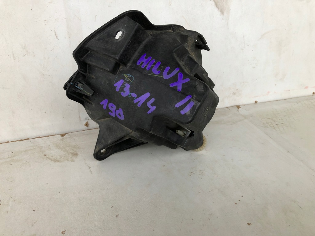 фото №4, Toyota hilux противотуманная фара