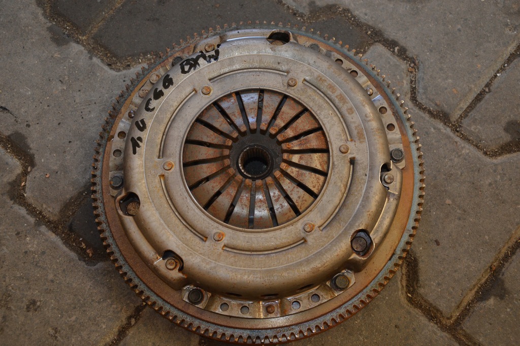 фото №1, Vw golf v plus сцепление 03c141025d