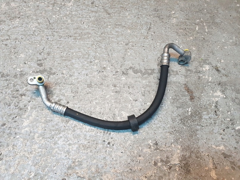 фото №1, Audi q7 4l0 vw touareg трубка шланг кондиционера