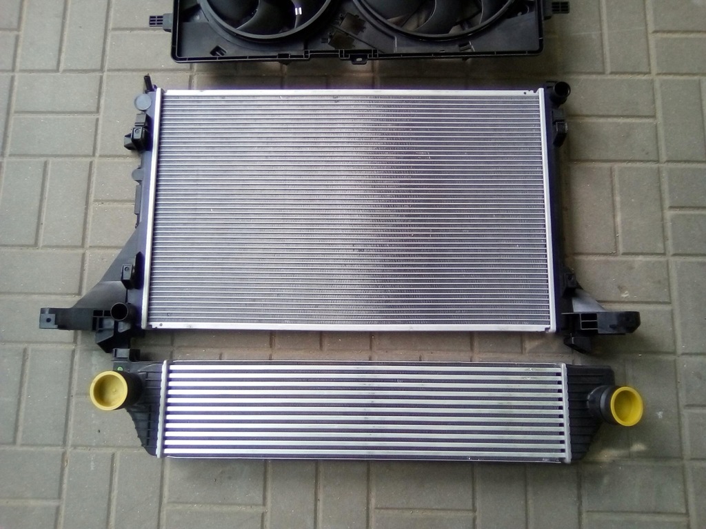 фото №1, Renault master iii радіатор wody + вентилятори