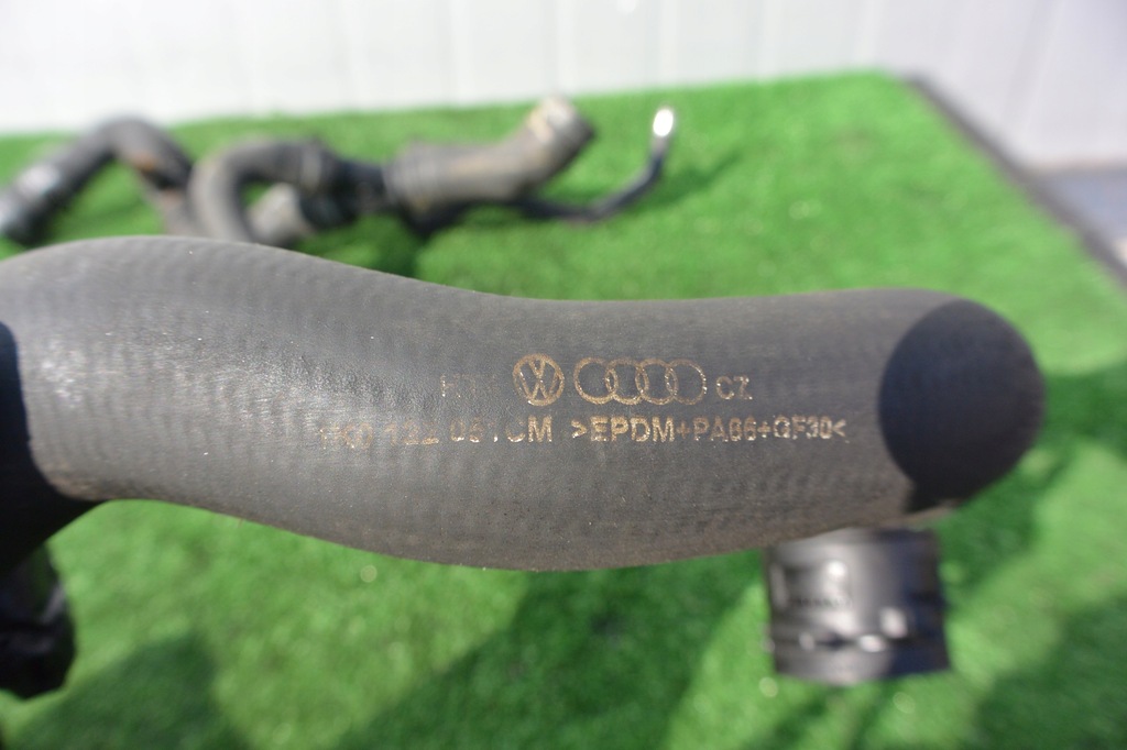 фото №9, Термостат труба wody audi tt 8j 2.0 tfsi bwa vw sea