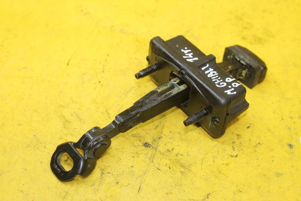 фото №1, Ограничитель дверь правый перед maserati ghibli