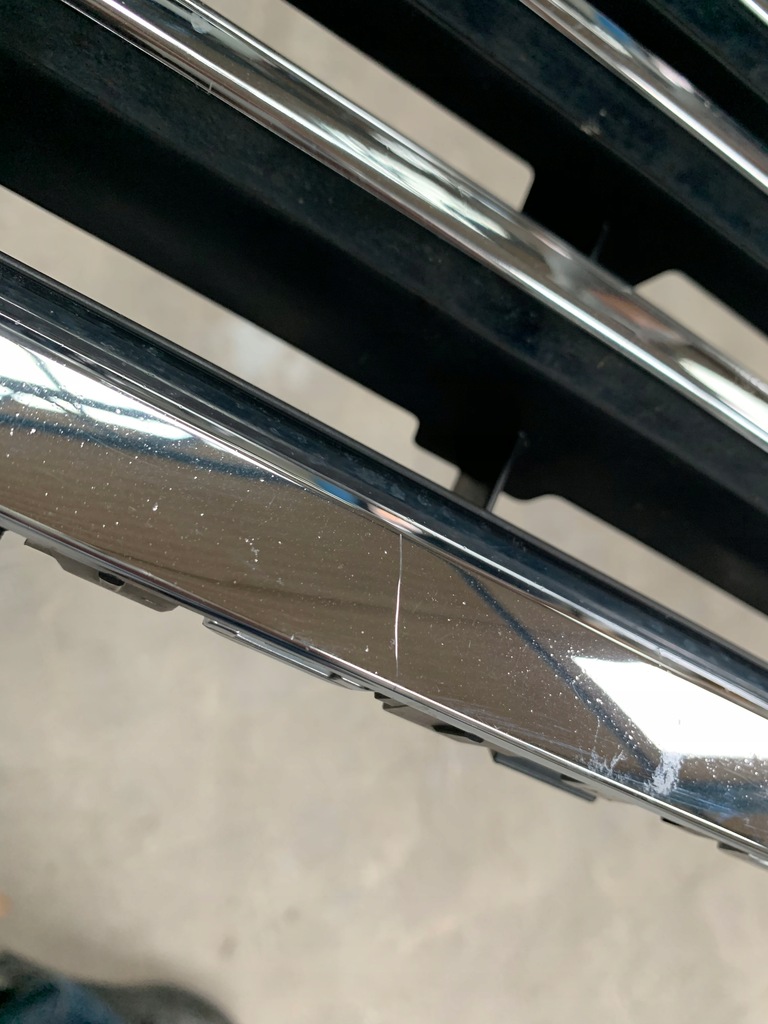 фото №5, Vw touareg 760 18- решітка радіатора