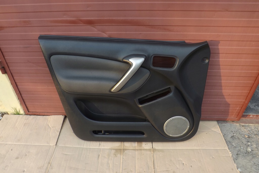 фото №1, Обшивка дверь lp - toyota rav 4 ii lift 03-05r 5d