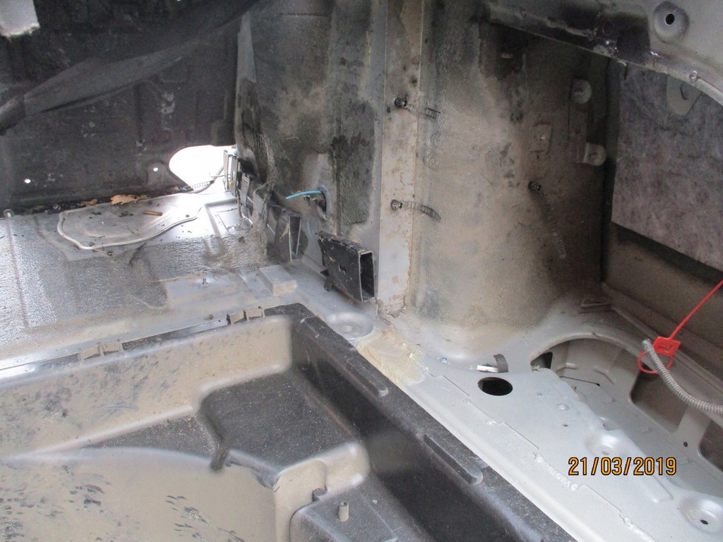 фото №6, Чверть pas крила audi a8 4e0