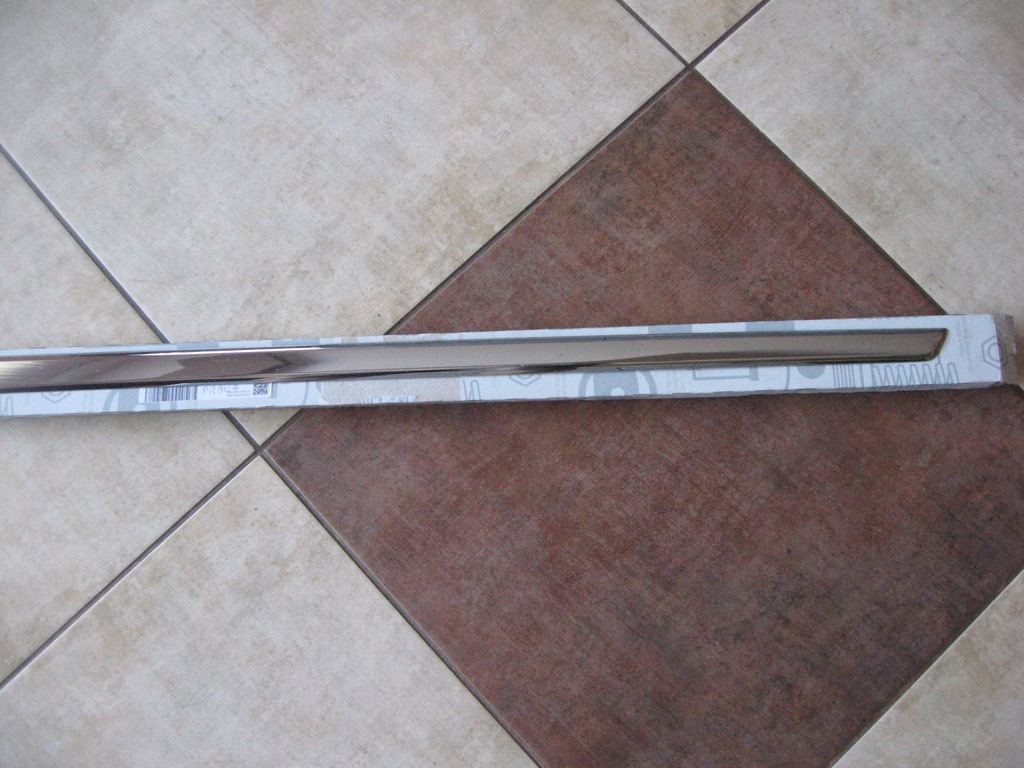 фото №9, Молдинг двері - ліва - права - mercedes glk w204