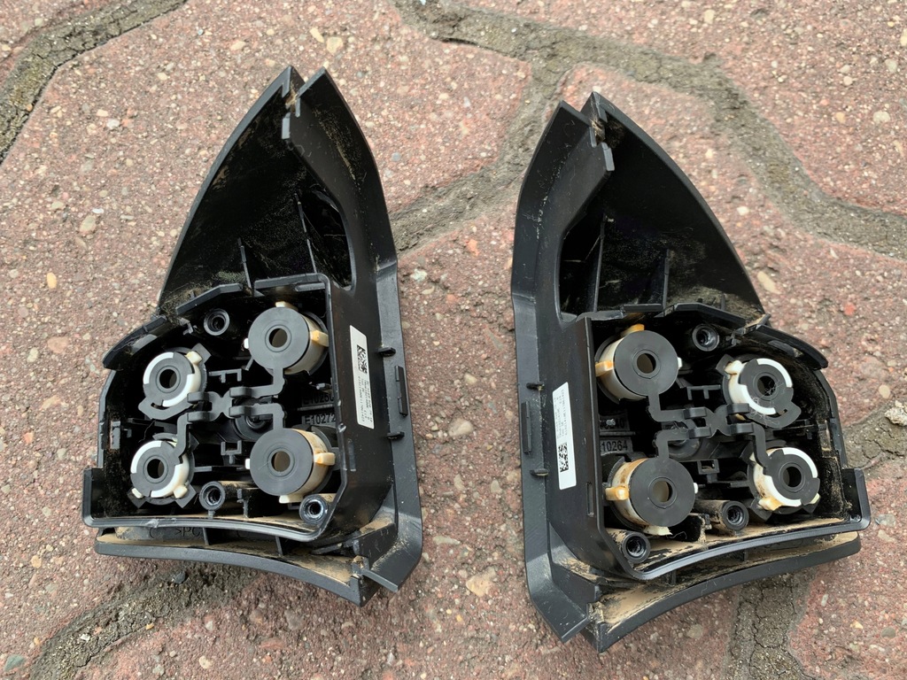 фото №3, Mercedes r klasa w251 кнопка керма ładne!