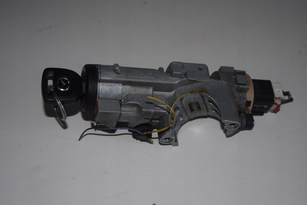 фото №3, Mazda premacy замок зажигания с ключ