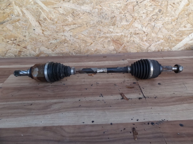 фото №1, Dacia logan ii 2014 0,9 tce привідний вал передня ліва