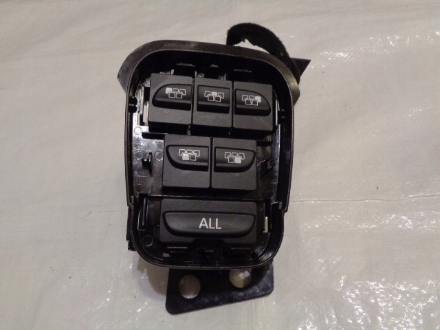 фото №1, Espace v переключатель подогрев сидений 285m06817r