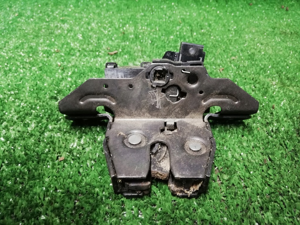 фото №1, Opel astra j замок кришки задня 13587646