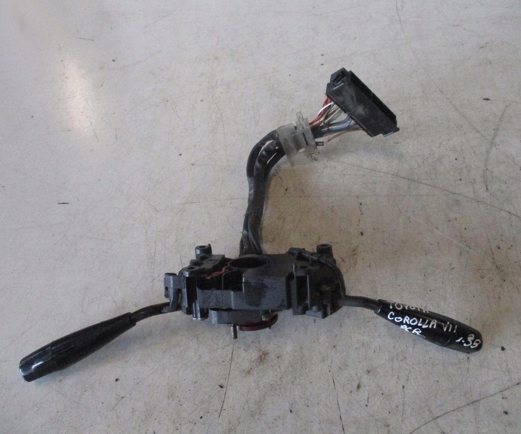 фото №1, Переключатель комбинированный toyota corolla vii 96r kombi