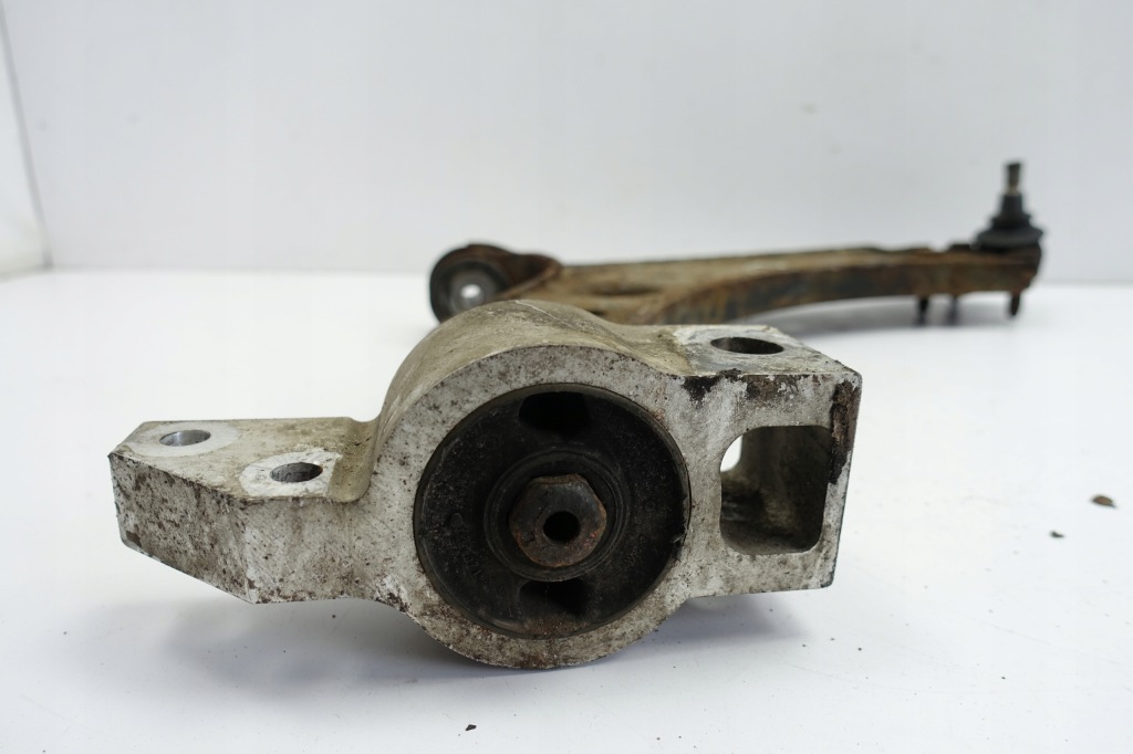 фото №8, Seat leon ii 2.0 fsi передній важіль правий перед