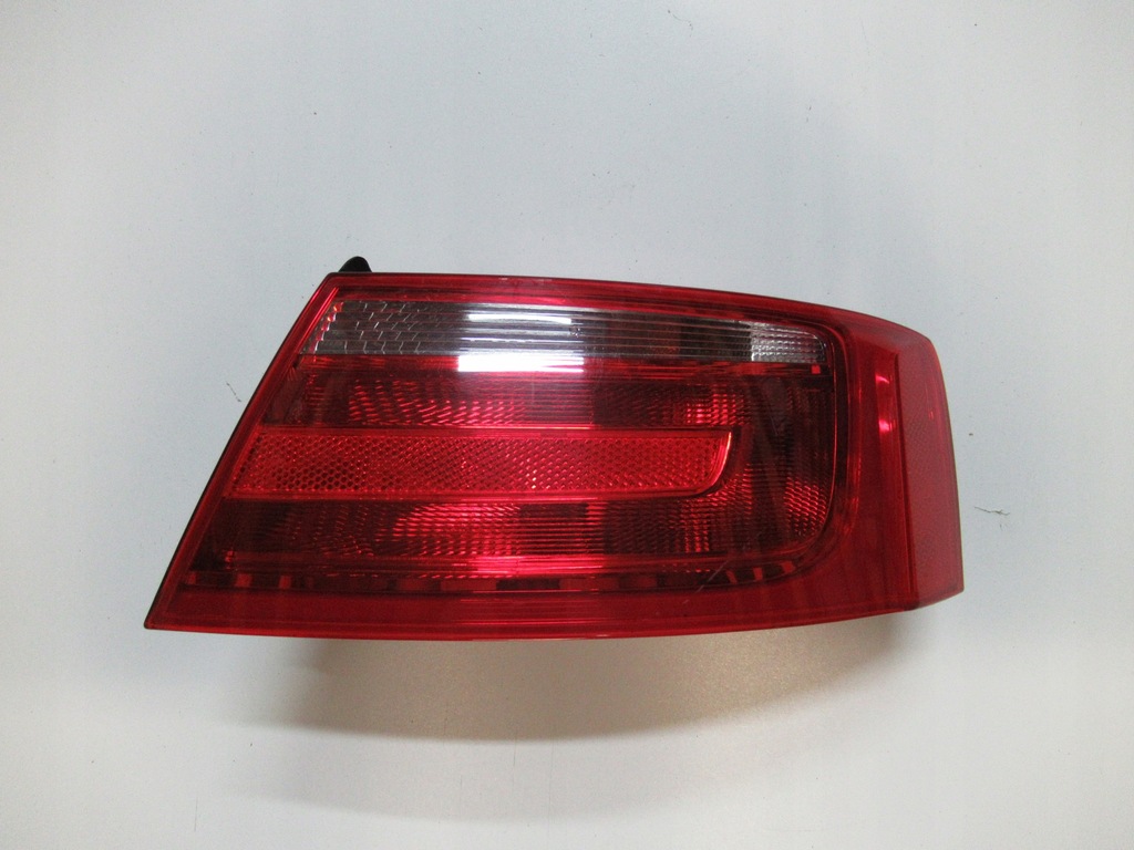фото №1, Лампа правий задня audi a5 8t 8t0945096