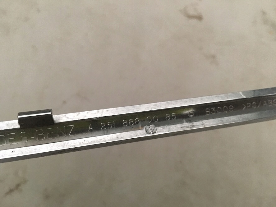 фото №8, Mercedes r320 w251 05-13 хром решётка радиатора решётка радиатора a2518880685